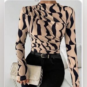 Small and Xs BUNDLE OF WOMEN TOPS